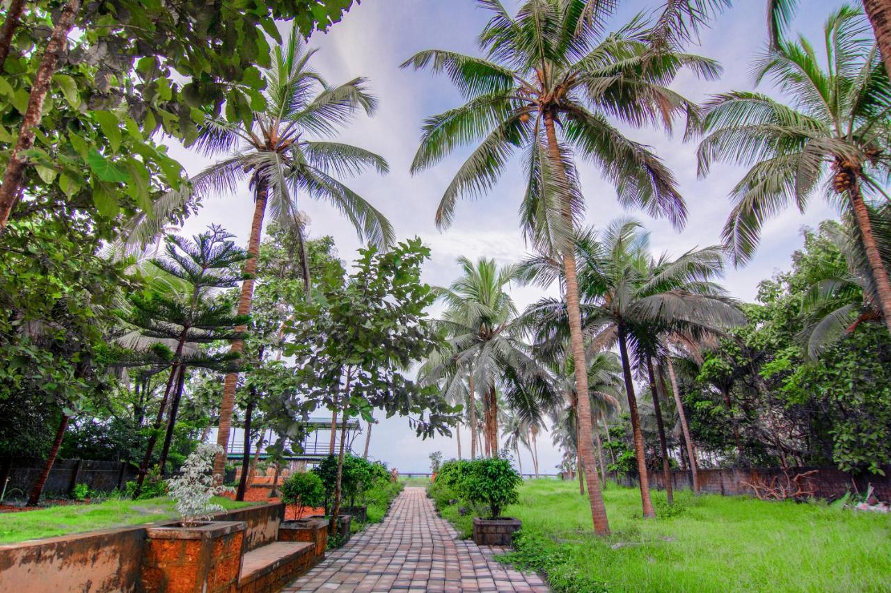 Meenkunnu Beach House By Village Resorts Каннур Екстер'єр фото